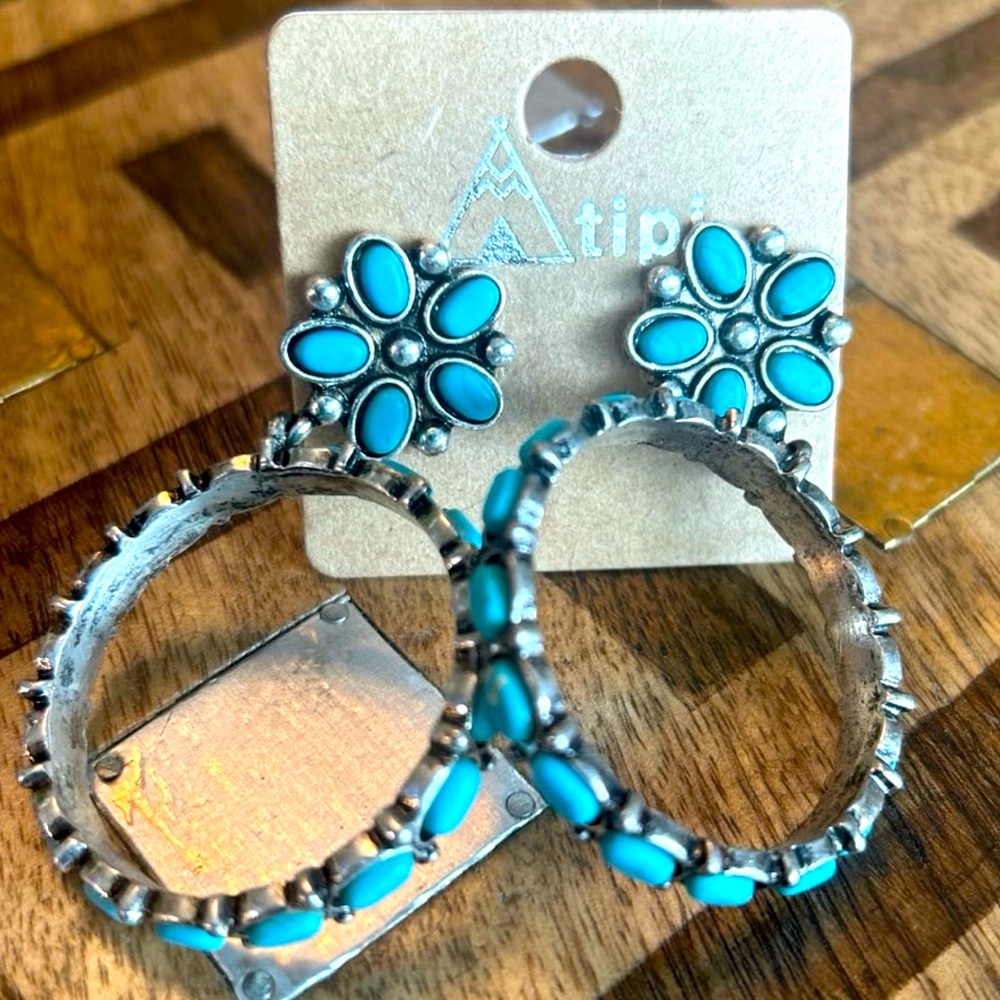 Turquoise Earrings NWT